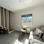 Casa Familiar Con Piscina Privada Y Terraza En L'escala - Hisp-7-76 *